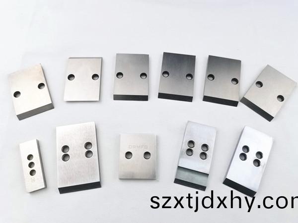 得(de)人(ren)切(qie)粒刀(dao)片(pian)
