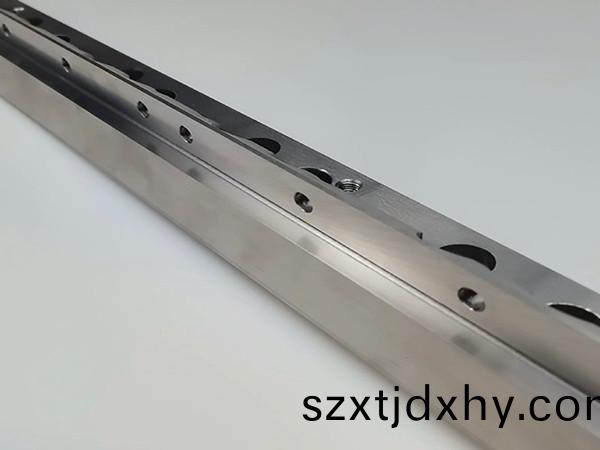 固定刀架(jia)，定(ding)刀架(jia)，得(de)人(ren)精(jing)工(gong)定製切(qie)粒(li)機(ji)配(pei)件
